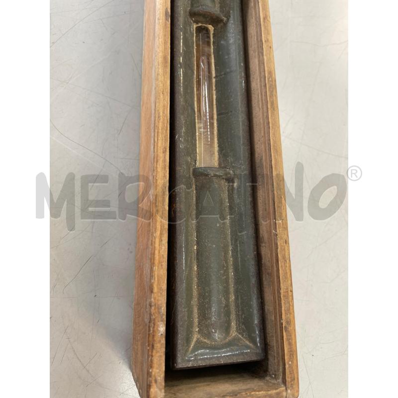 LIVELLA A BOLLA VECCHIA IN FERRO CON CUSTODIA LEGNO | Mercatino dell'Usato Chivasso 1