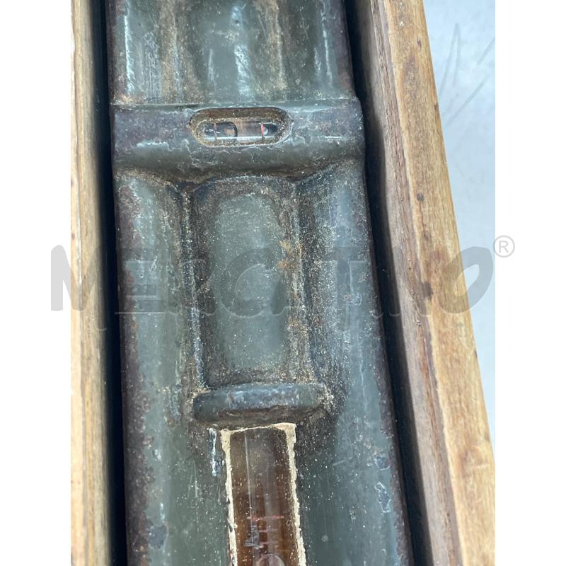 LIVELLA A BOLLA VECCHIA IN FERRO CON CUSTODIA LEGNO | Mercatino dell'Usato Chivasso 3
