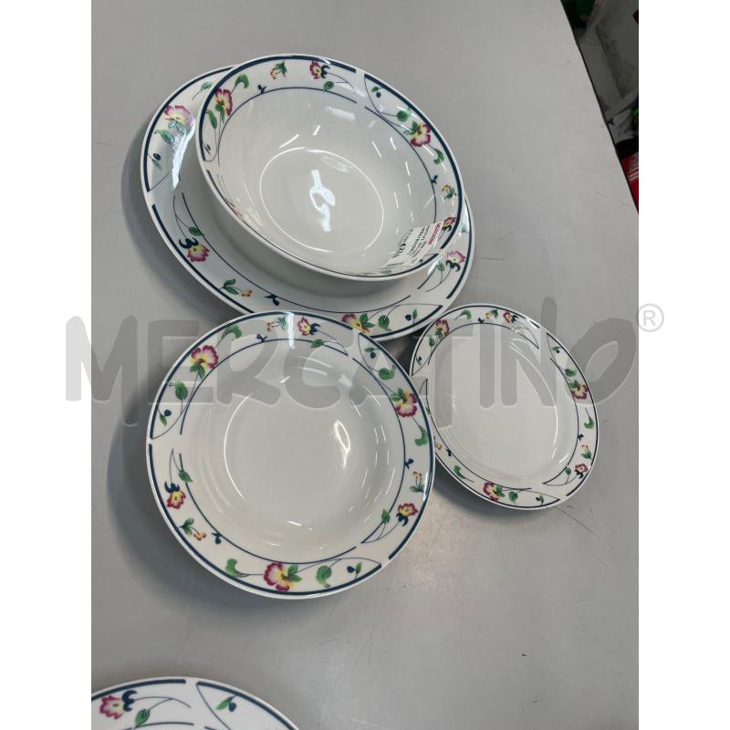 PIATTI PZ. 10+7+10 FLOREALI BOUQUET DXD CON PORTATE | Mercatino dell'Usato Chivasso 1