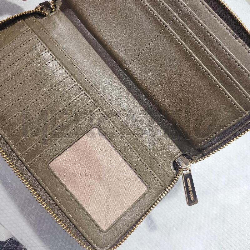 PORTA FOGLIO MICHAEL KORS VERDONE PELLE | Mercatino dell'Usato Chivasso 3