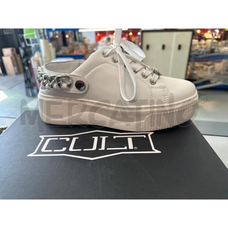 SABOT CULT PERRY 4421 BIANCHI COME NUOVI | Mercatino dell'Usato Chivasso 1