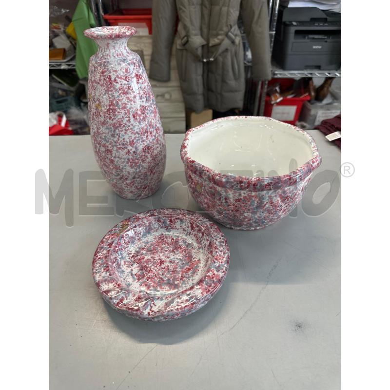 SET DA TAVOLO ROSA CON DIFETTI | Mercatino dell'Usato Chivasso 1