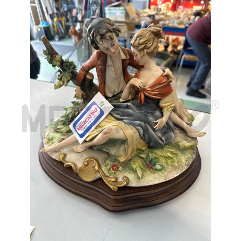 STATUA BARBERTTA INNAMORATI CAPODIMONTE 35 LARGHEZZA 25 ALTEZZA  | Mercatino dell'Usato Chivasso 1