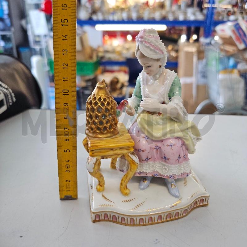 STATUA ROYAL VIENNA PORCELLAIN FIGURE 18TH DAMA CON UCCELLINO | Mercatino dell'Usato Chivasso 2