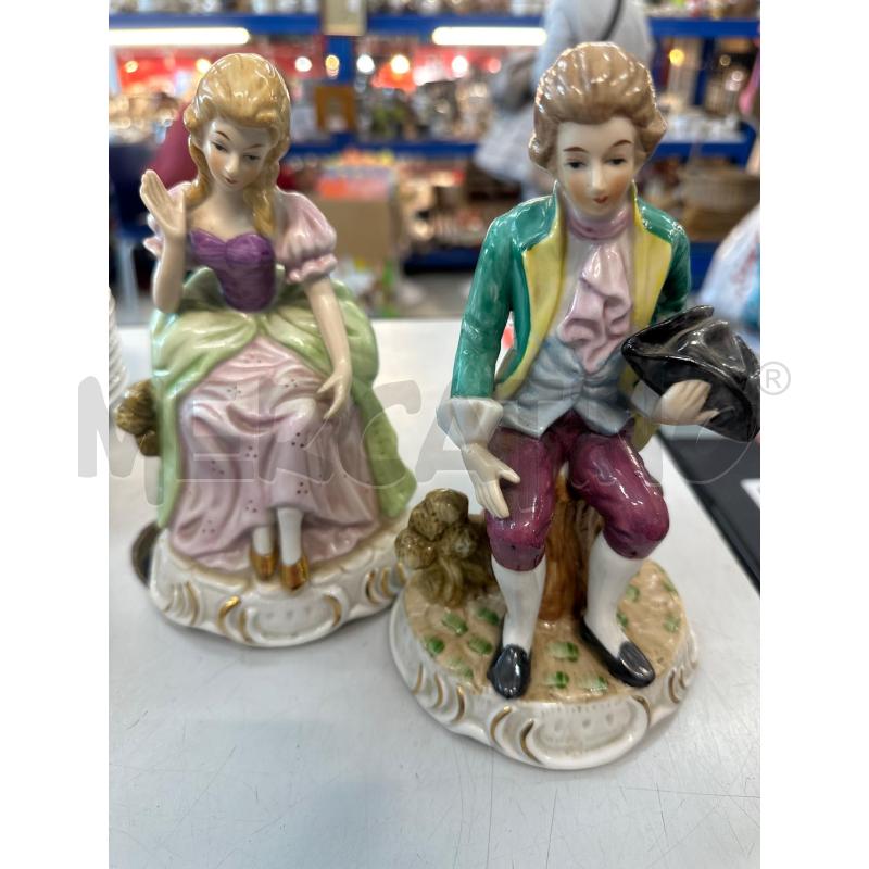 STATUETTA LUI LEI CAPODIMONTE BASE BIANCA CERAMICA DORATA | Mercatino dell'Usato Chivasso 1