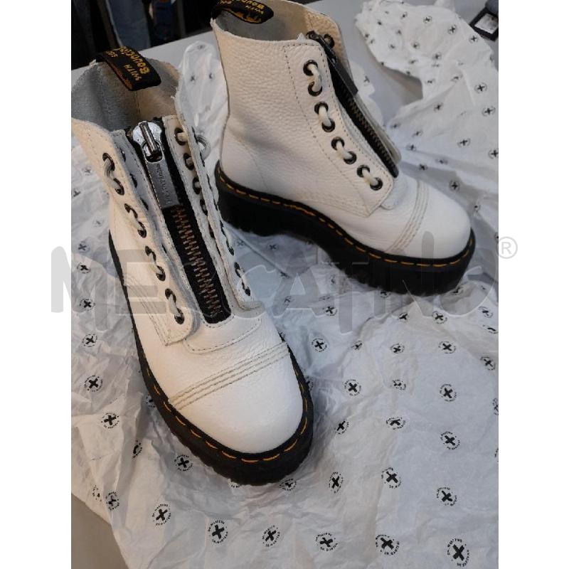 ANFIBI DONNA DR MARTENS BCO PELLE MARTELLATA PLATFORM  | Mercatino dell'Usato Avigliana 2