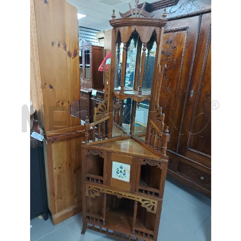 ANGOLIERA  ANTIQUARIATO  MEDIO ORIENTE | Mercatino dell'Usato Avigliana 2