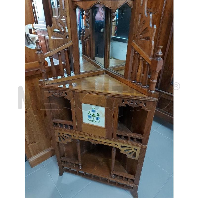 ANGOLIERA  ANTIQUARIATO  MEDIO ORIENTE | Mercatino dell'Usato Avigliana 3