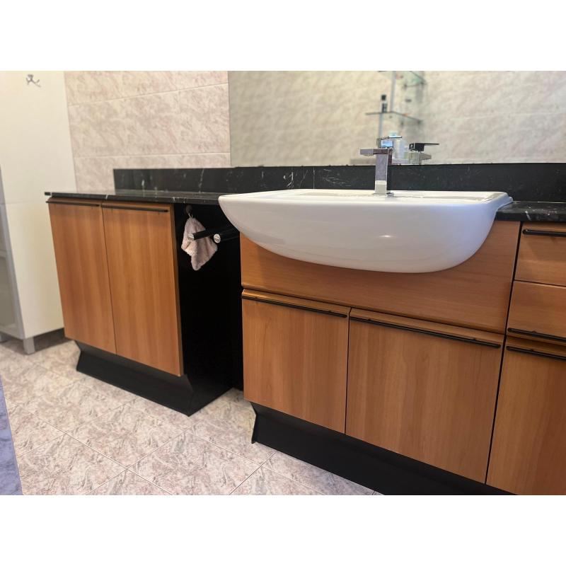 BAGNO MARMO NERO  | Mercatino dell'Usato Avigliana 2