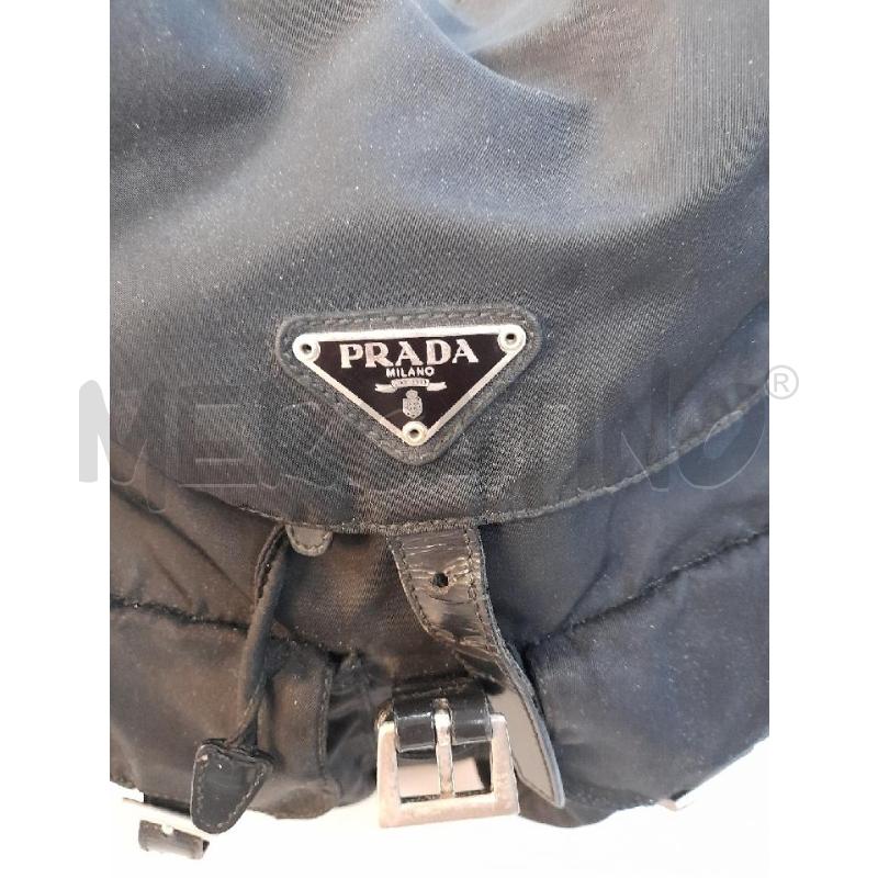 ZAINO DONNA PRADA IN NYLON NERO CON HARDWARE ARGENTATA  | Mercatino dell'Usato Avigliana 3