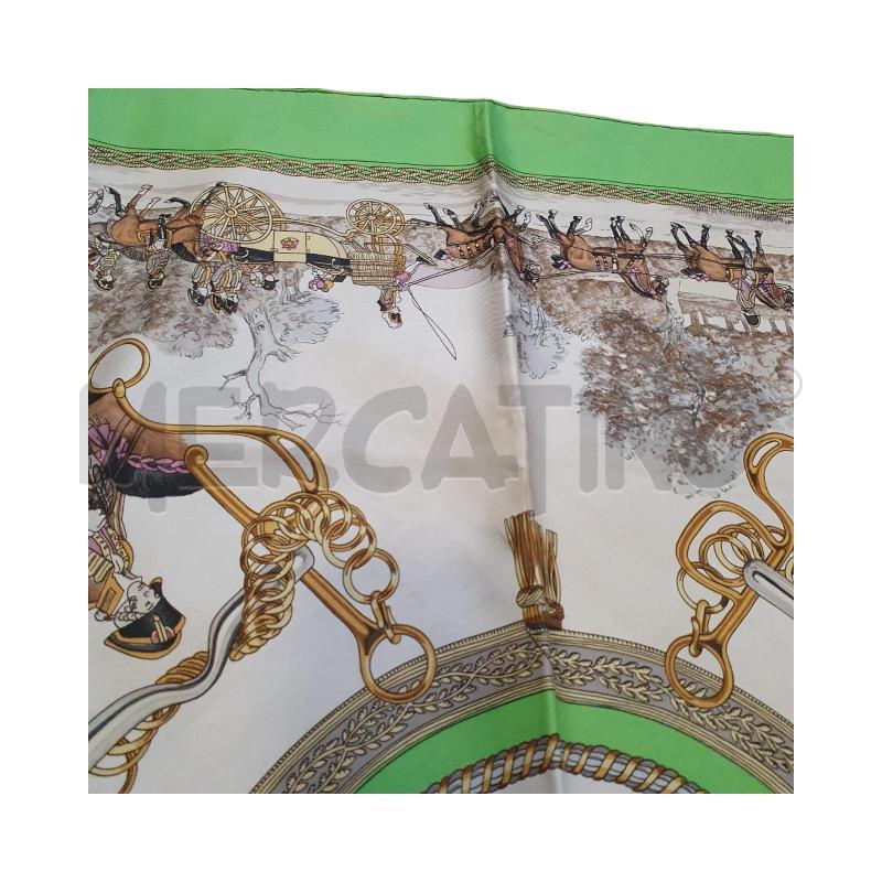 FOULARD HERMÈS VERDE E BEIGE (ALCUNE MACCHIE)  | Mercatino dell'Usato Osasco 4