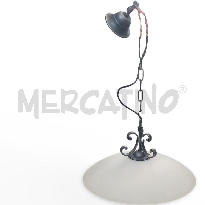 LAMPADARIO FERRO BATTUTO PARALUME VETRO SATINATO 40 CM | Mercatino dell'Usato Osasco 1