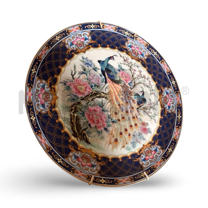PIATTO GIAPPONESE CON PAVONE E FIORI DI LOTO BLU E ROSA  DIAM. 26 CM | Mercatino dell'Usato Osasco 2