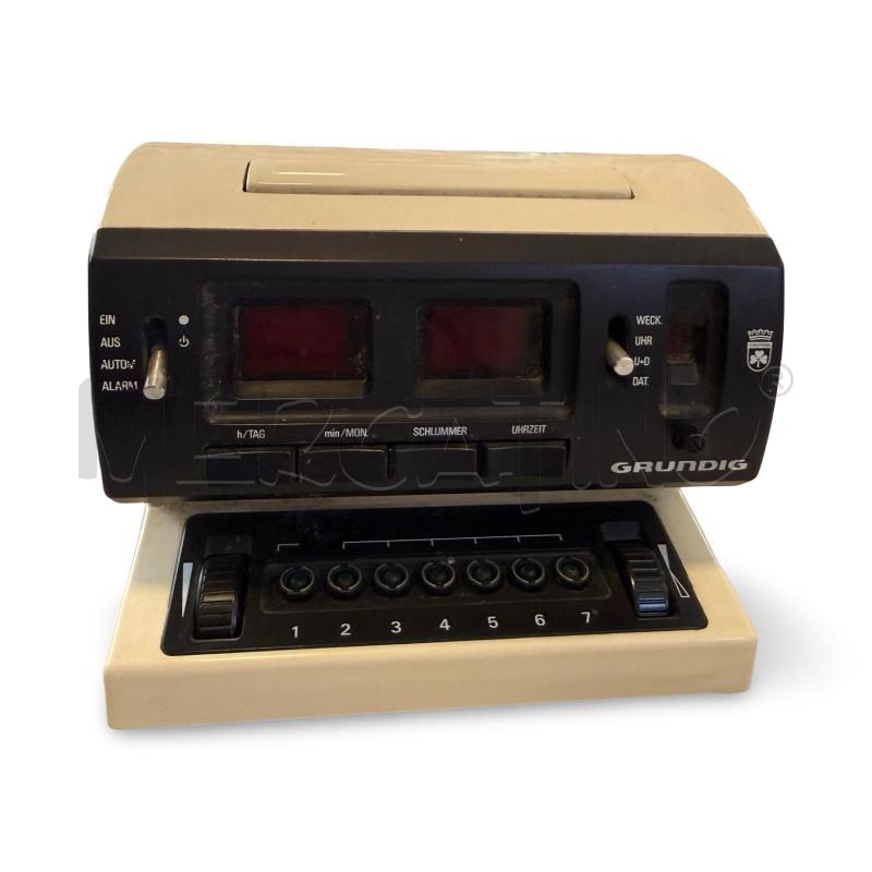 RADIOSVEGLIA GRUNDIG SONO-CLOCK 550 A SI ACCENDE  | Mercatino dell'Usato Osasco 1