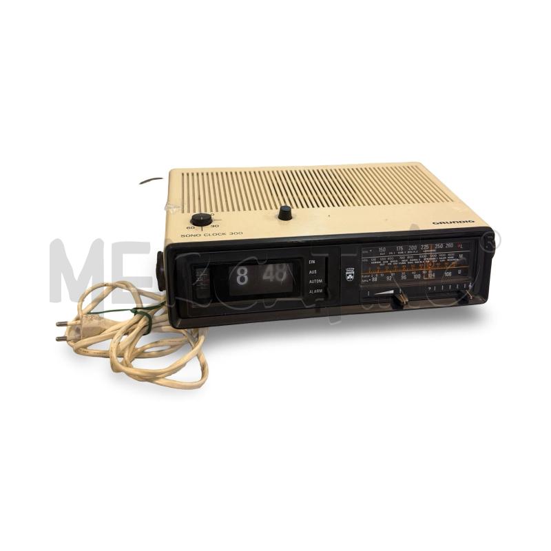 RADIO GRUNDIG SONO-CLOCK 300 1973/75 FUNZIONANTE | Mercatino dell'Usato Osasco 1