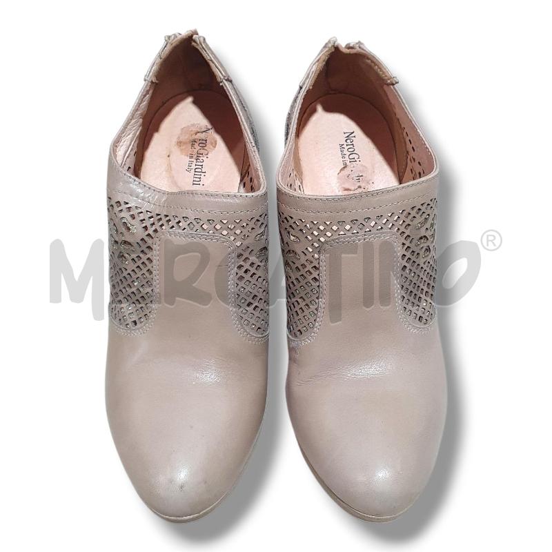 SCARPE DONNA NERO GIARDINI TRAFORATE BEIGE CERNIERA DIETRO | Mercatino dell'Usato Osasco 2