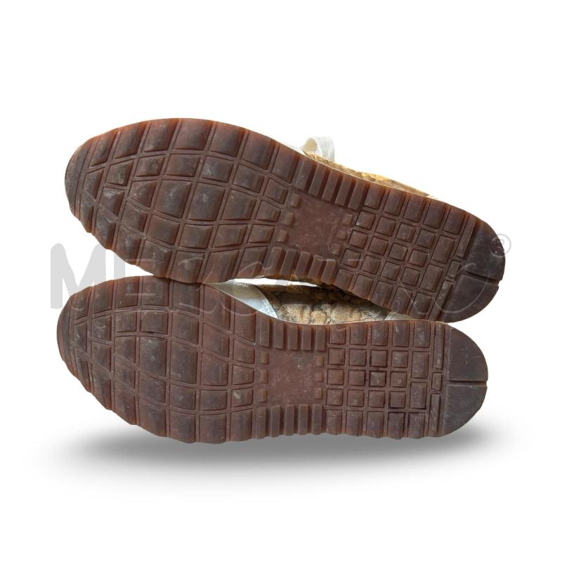 SCARPE DONNA PRIMA CLASSE BIANCHE E CARTINA | Mercatino dell'Usato Osasco 4