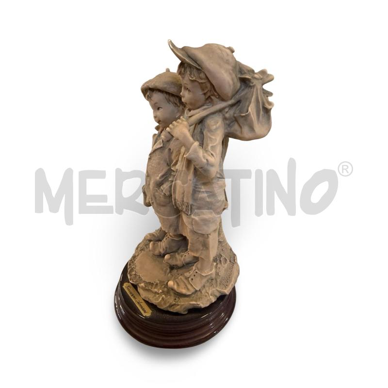 STATUINA ARMANI DUE ORFANELLI | Mercatino dell'Usato Osasco 3