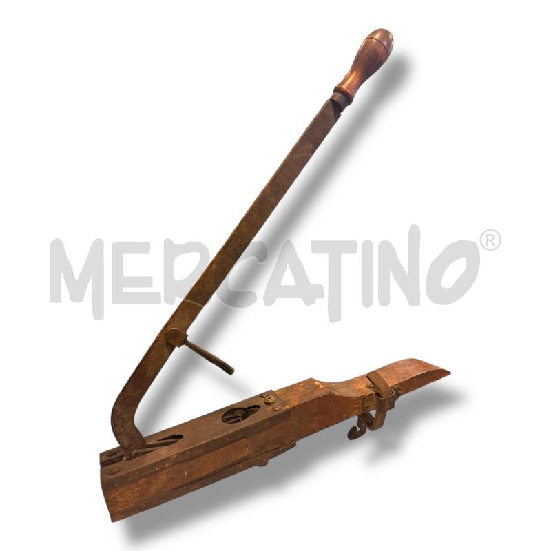 TAPPATRICE IN LEGNO E FERRO VINTAGE  | Mercatino dell'Usato Osasco 1