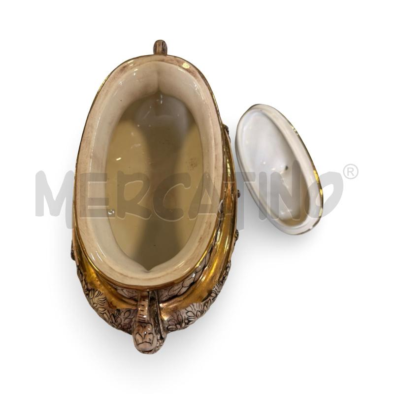 VASO CAPODIMONTE OVALE BEIGE E DORATO(LIEVE SBACCATURA) | Mercatino dell'Usato Osasco 4