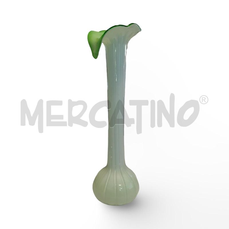VASO VETRO MURANO VERDE COLLO LUNGA BASE TONDA | Mercatino dell'Usato Osasco 2