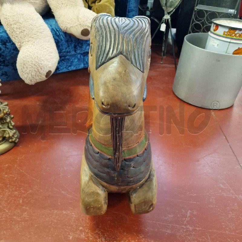 DONDOLO SCULTURA LEGNO CAPRA | Mercatino dell'Usato Torino via lanzo 2