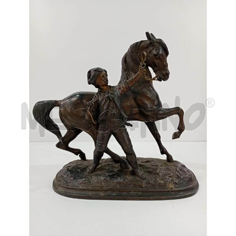 STATUINA METALLO SIG. CON CAVALLO | Mercatino dell'Usato Torino crocetta 1