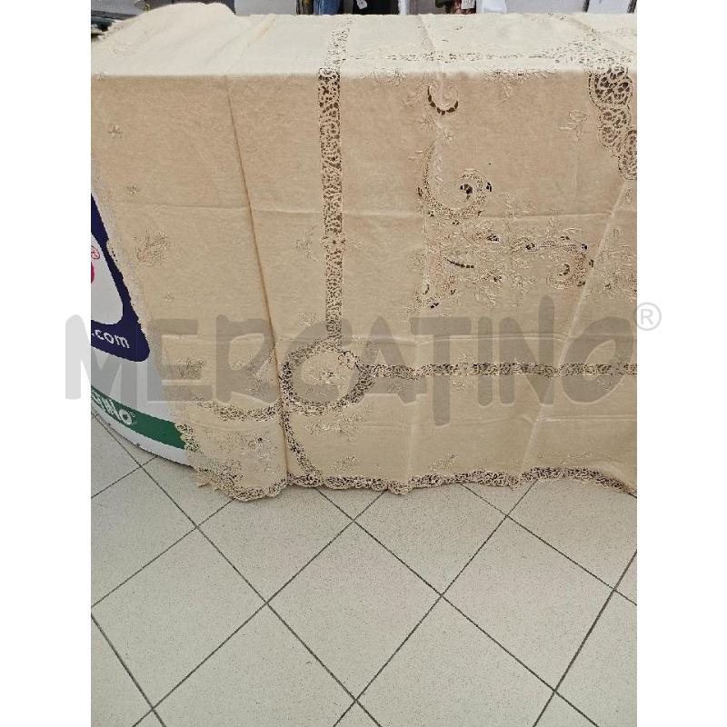 COPRI LETTO BEIGE RICAMATO | Mercatino dell'Usato Marsala 2