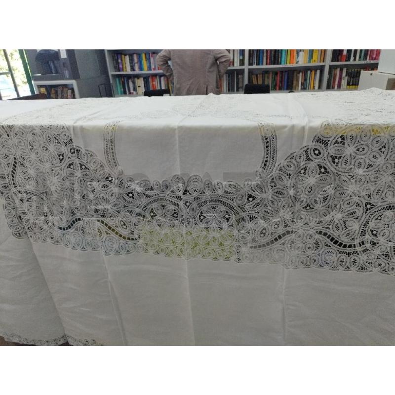 COPRI LETTO MATRIMONIALE LINO RICAMATO | Mercatino dell'Usato Marsala 3