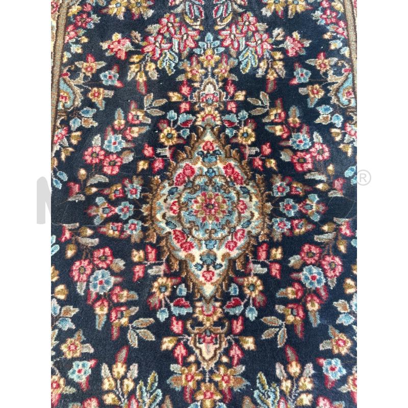 TAPPETO RETTANGOLARE PERSIANO CON FIORI  | Mercatino dell'Usato Marsala 2