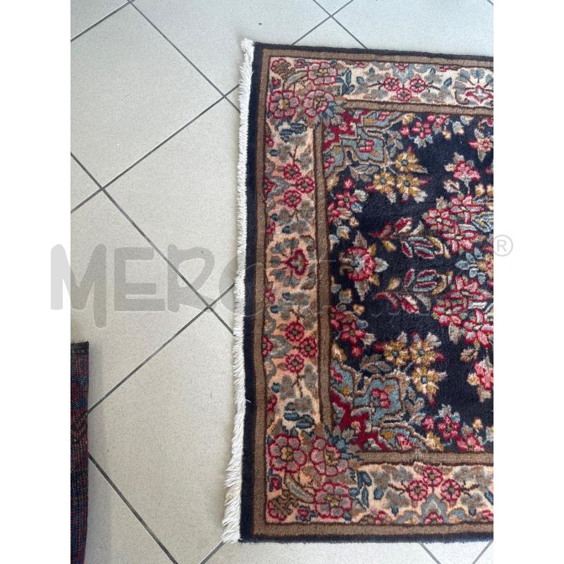 TAPPETO RETTANGOLARE PERSIANO CON FIORI  | Mercatino dell'Usato Marsala 4