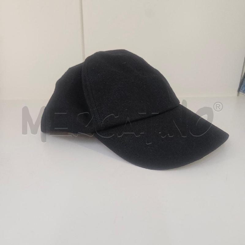 CAPPELLO DONNA BURBERRY | Mercatino dell'Usato Mazara del vallo 2