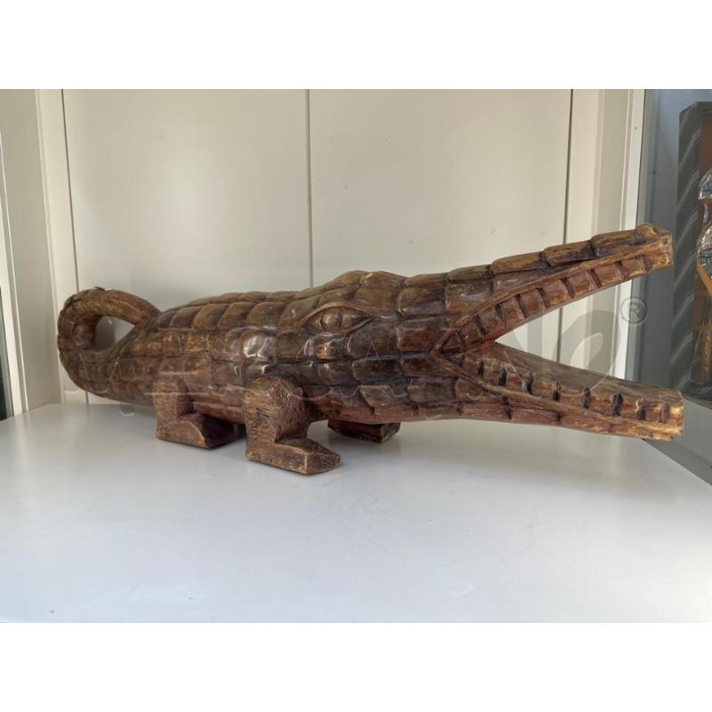 COCCODRILLO IN LEGNO SCOLPITO  | Mercatino dell'Usato Mazara del vallo 1
