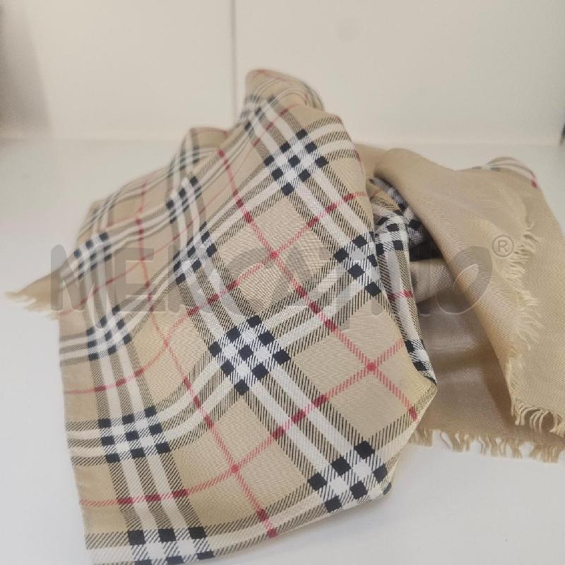 FOULARD BURBERRY  | Mercatino dell'Usato Mazara del vallo 4