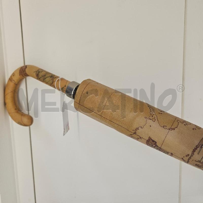 OMBRELLO PRIMA CLASSE | Mercatino dell'Usato Mazara del vallo 3