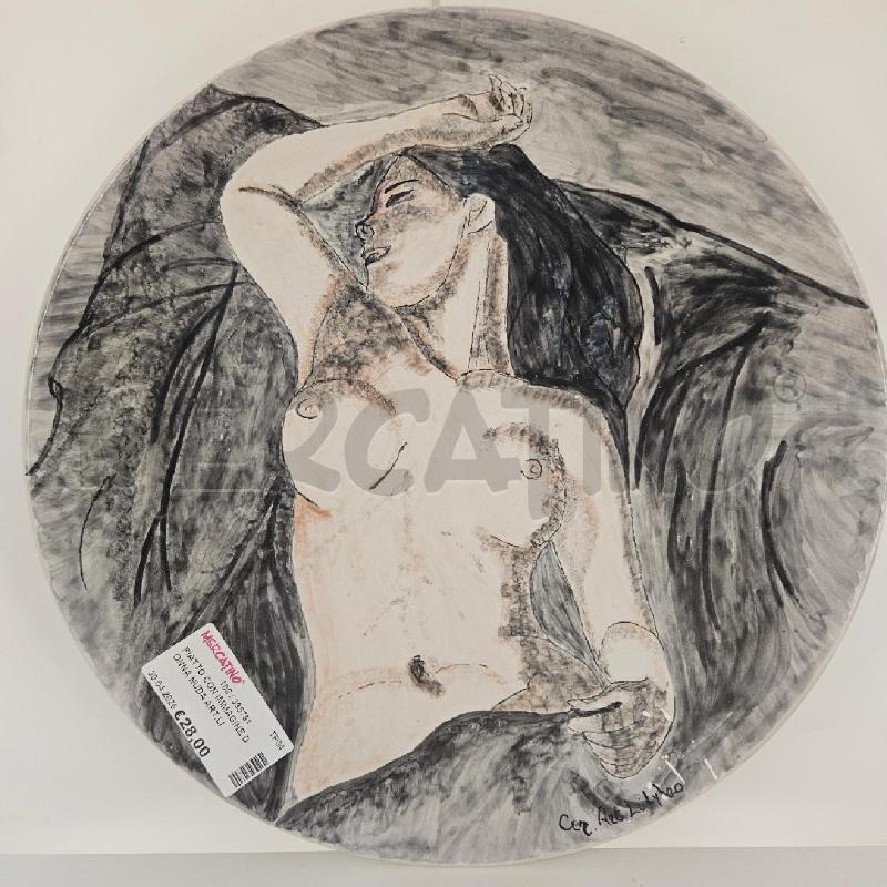 PIATTO CON IMMAGINE DONNA NUDA ART.LILYBEO | Mercatino dell'Usato Mazara del vallo 1