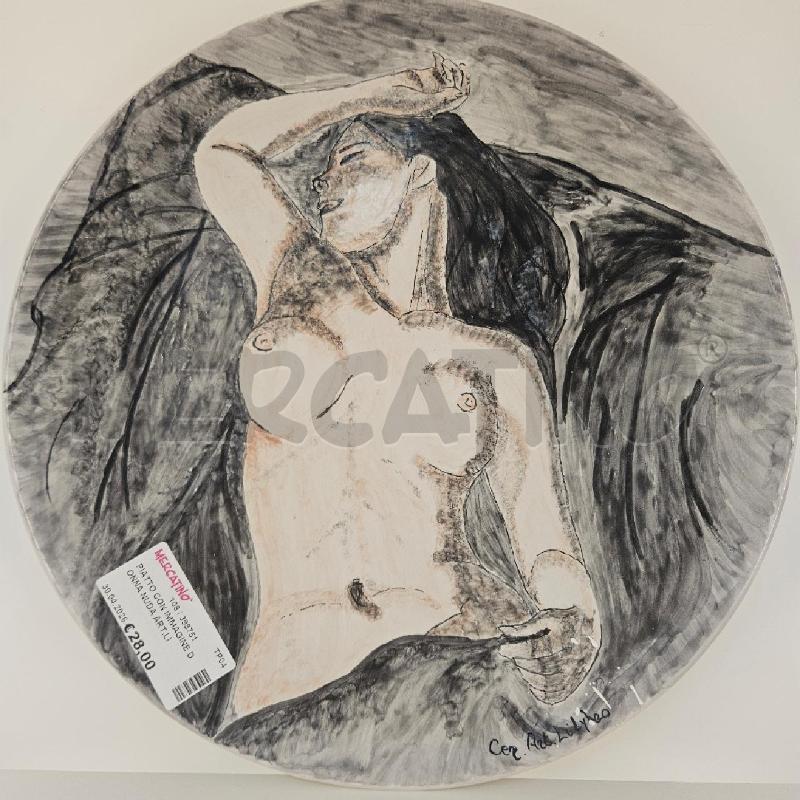 PIATTO CON IMMAGINE DONNA NUDA ART.LILYBEO | Mercatino dell'Usato Mazara del vallo 2