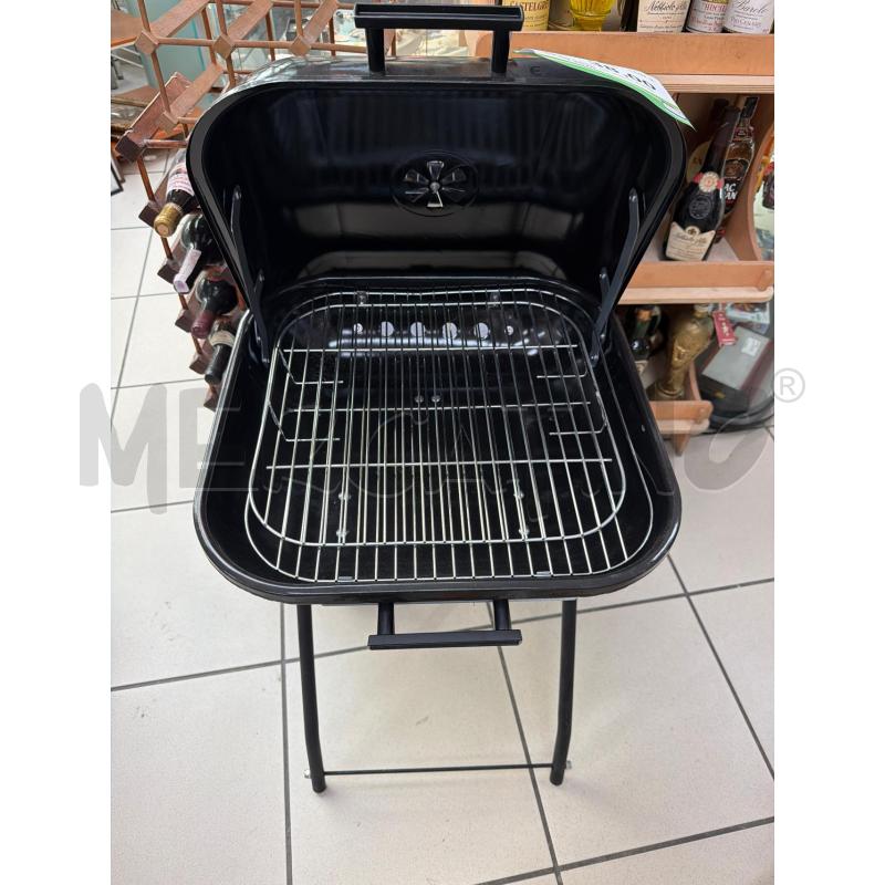 BARBECUE NERO CON 2 RUOTE | Mercatino dell'Usato Trapani via libica 2