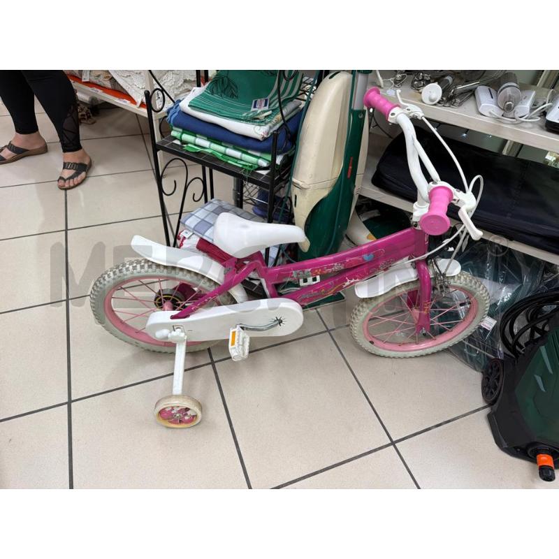 BICICLETTA ROSA E BIANCA  | Mercatino dell'Usato Trapani via libica 1