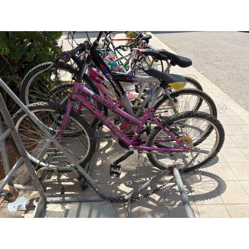 BICICLETTA ROSA IBIZA | Mercatino dell'Usato Trapani via libica 1