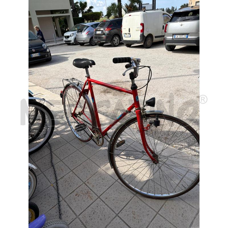 BICICLETTA ROSSA CHIORDA  | Mercatino dell'Usato Trapani via libica 4