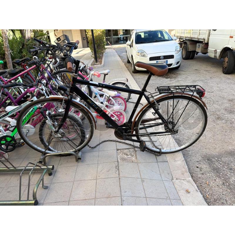BICICLETTA UOMO NERA | Mercatino dell'Usato Trapani via libica 1