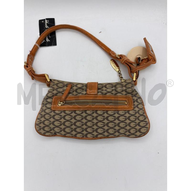 BORSETTA DONNA GUESS CAMOSCIO ARANCIO E LOGO GUESS  | Mercatino dell'Usato Trapani via libica 3