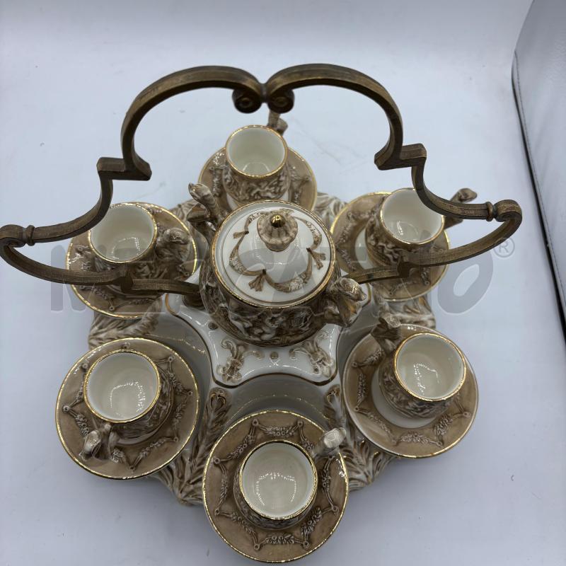 CAFFE' SET CAPODOIMONTE CON ALZATINA E ZUCCHERIERA  | Mercatino dell'Usato Trapani via libica 2