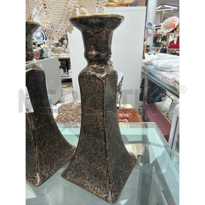 CANDELABRO COPPIA NERO DISEGNI DORATI | Mercatino dell'Usato Trapani via libica 2
