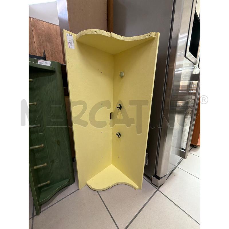CAPPELLIERA IN LEGNO COLORE GIALLO | Mercatino dell'Usato Trapani via libica 1