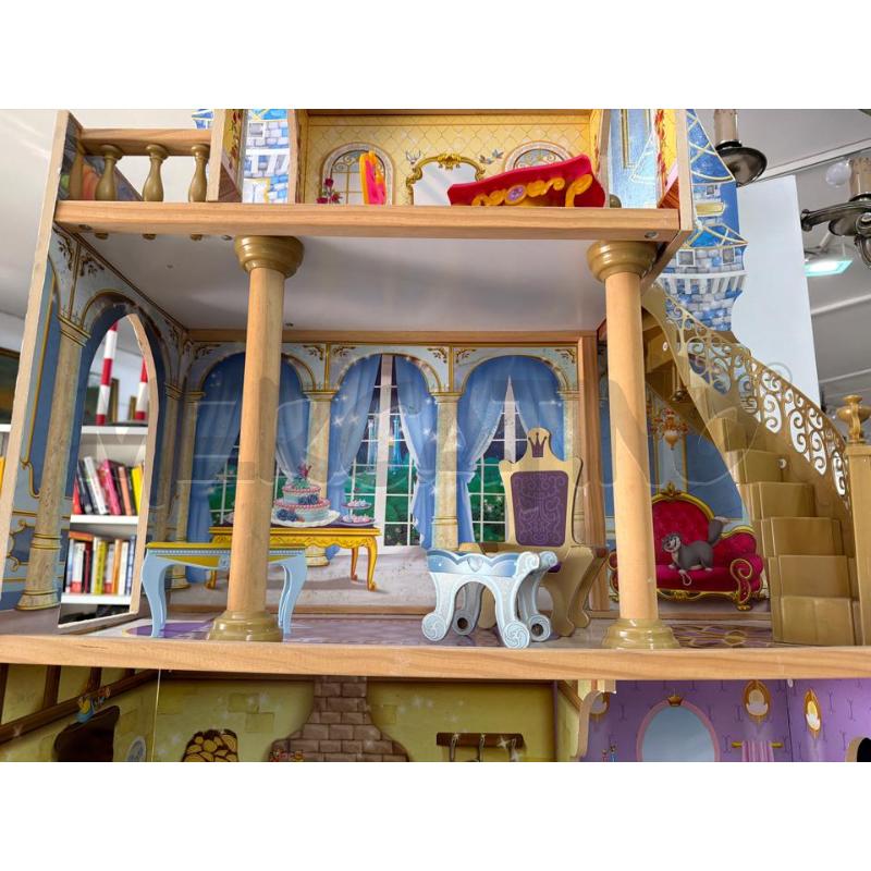 CASA BAMBOLE DISNAY PRINCESS | Mercatino dell'Usato Trapani via libica 3