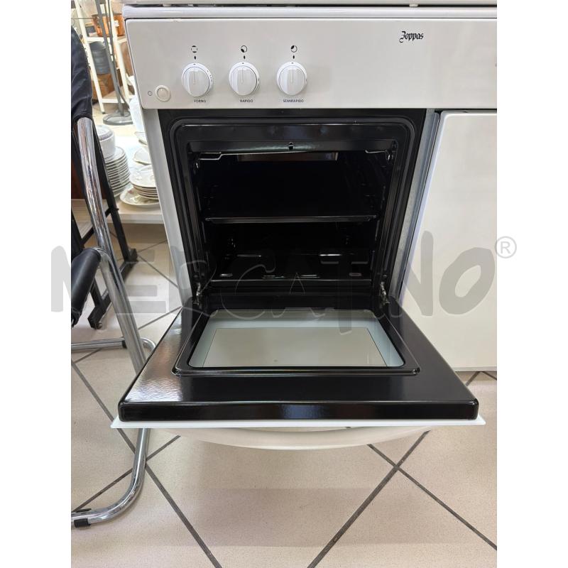 CUCINA A GAS BIANCA  USATA MAU  | Mercatino dell'Usato Trapani via libica 2