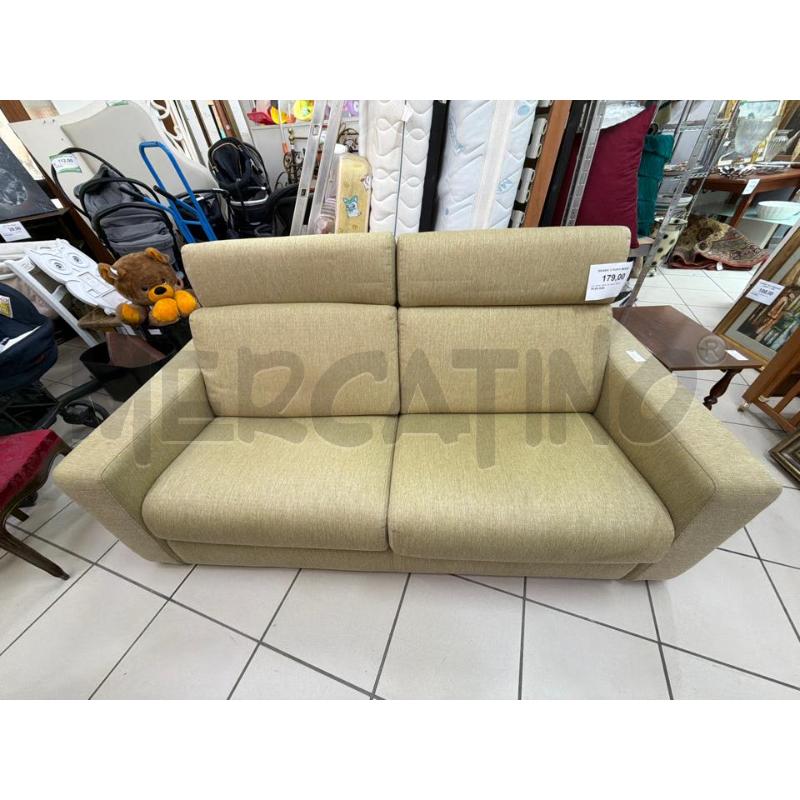 DIVANO 3 POSTI BEIGE | Mercatino dell'Usato Trapani via libica 1