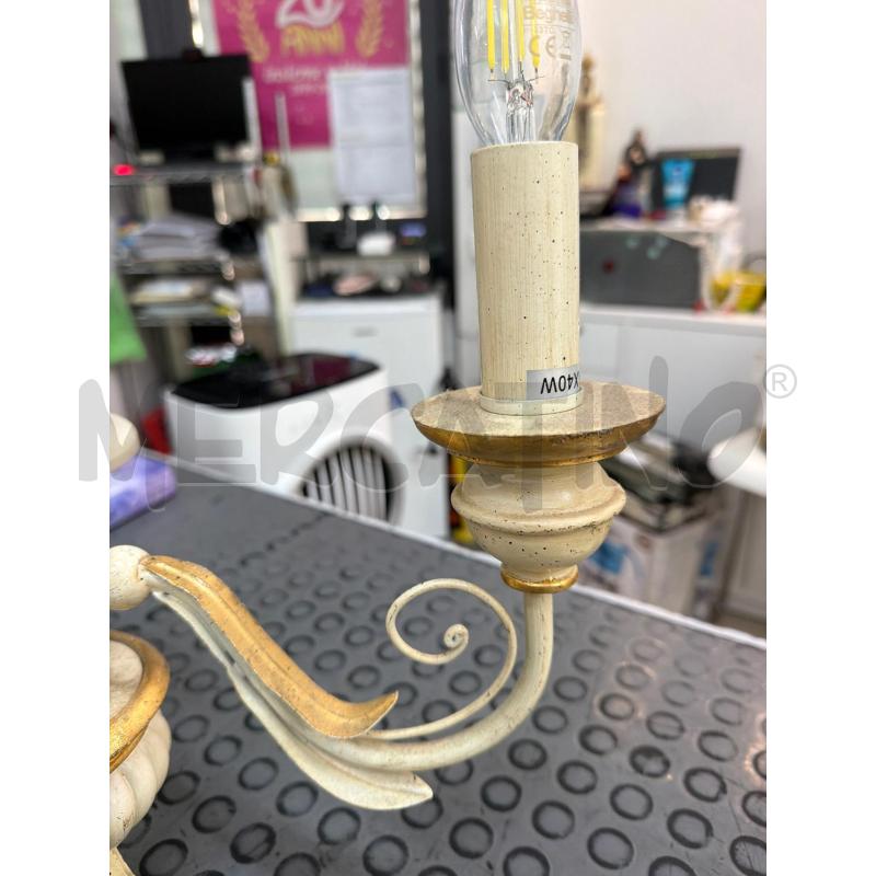 LAMPADARIO 3 LUCI METALLO DORATO E ELGNO | Mercatino dell'Usato Trapani via libica 3